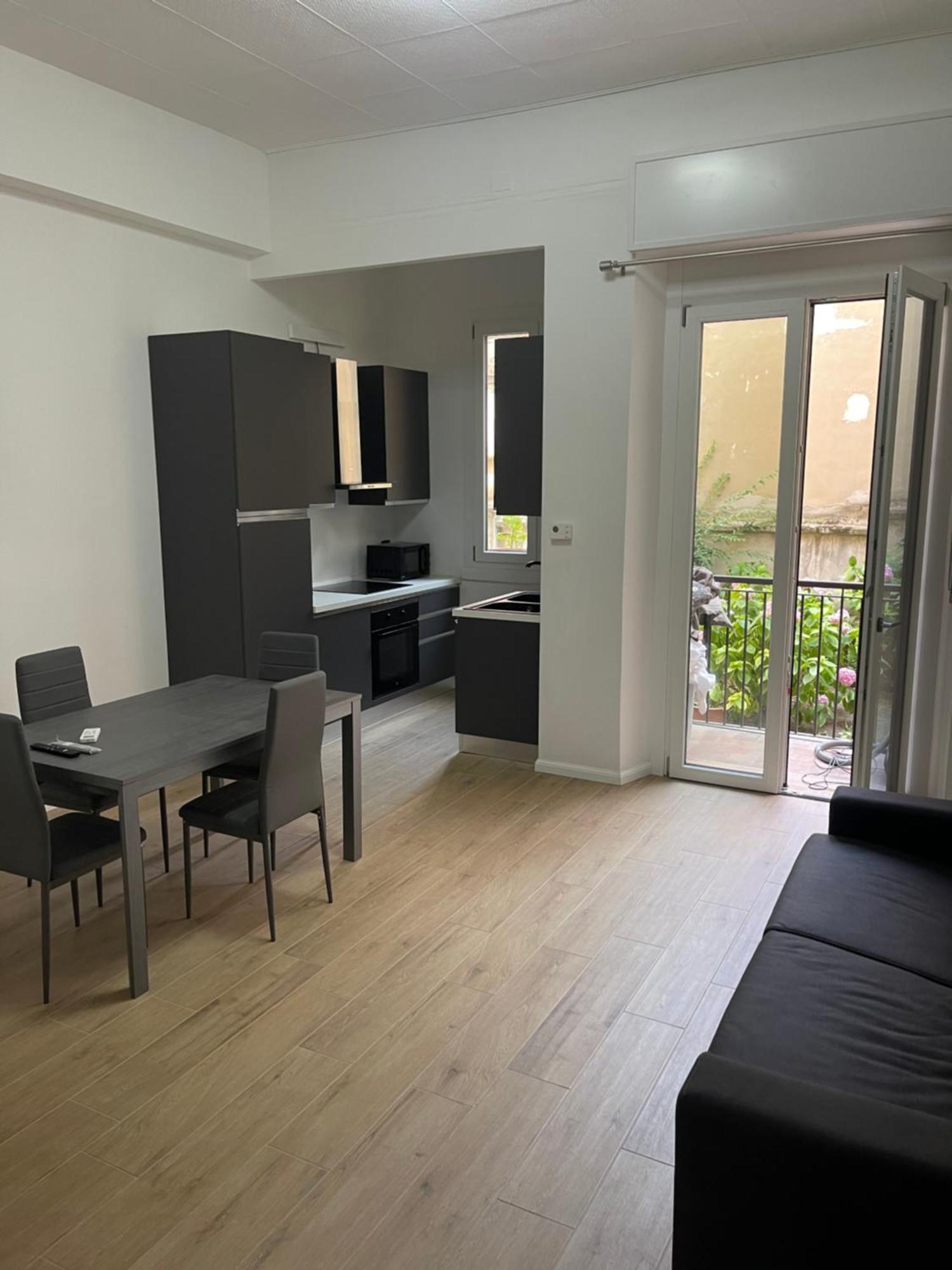 Apartamento Ampio Bilocale Zona Navigli Milán Exterior foto